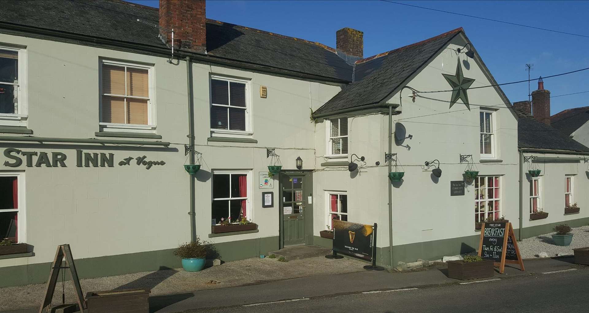 The Star Inn At Vogue is around two miles from Redruth (The Star Inn At Vogue)