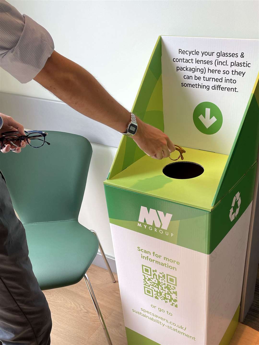 Glasses and contact lenses can now be recycled in the Ellon Specsavers store.