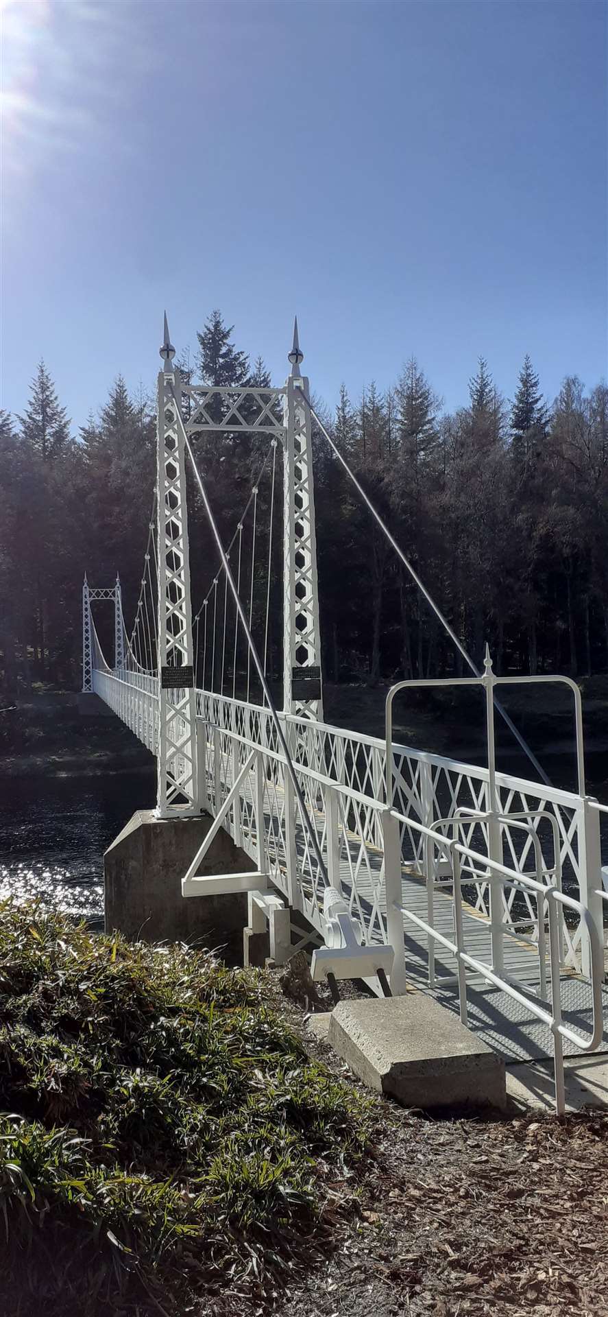 The iconic bridge has reopened after reparis were completed