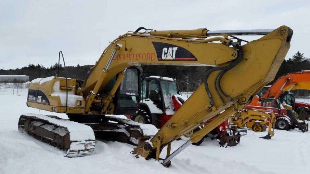 The top selling lot was a 2006 CAT excavator.