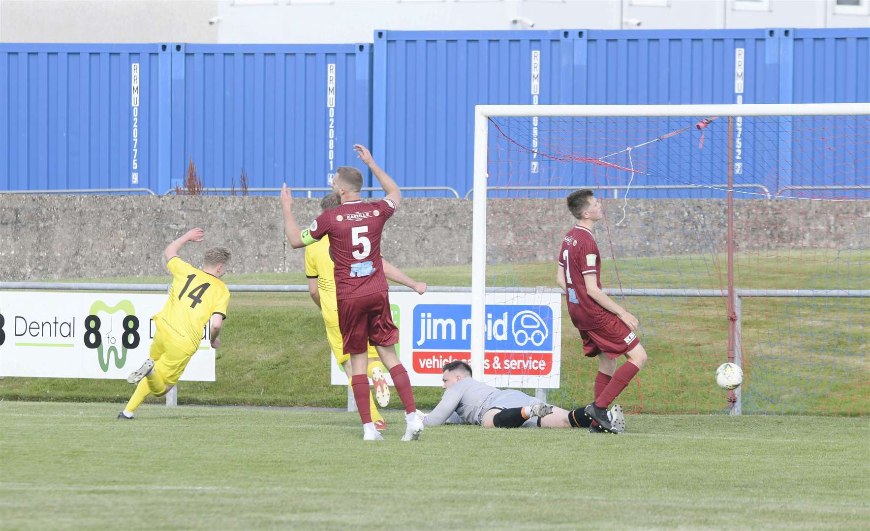 Clach's Lewis MacKenzie scores the equaliser at Kynoch Park. Picture: Beth Taylor.