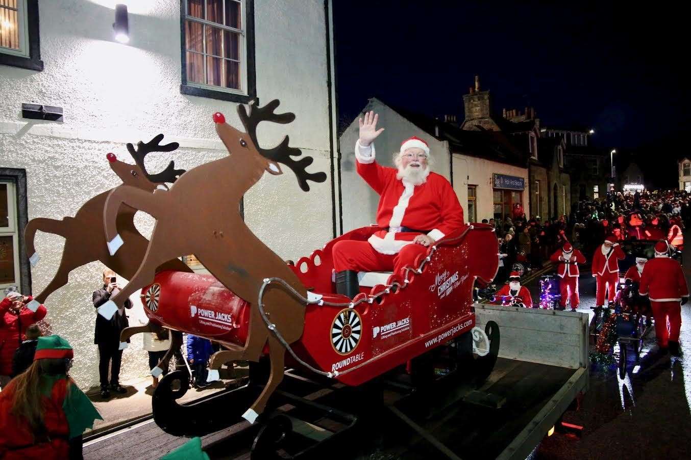 Santa will be paying visits to individual households in Ellon this year following the cancellation of the annual switch-on event.