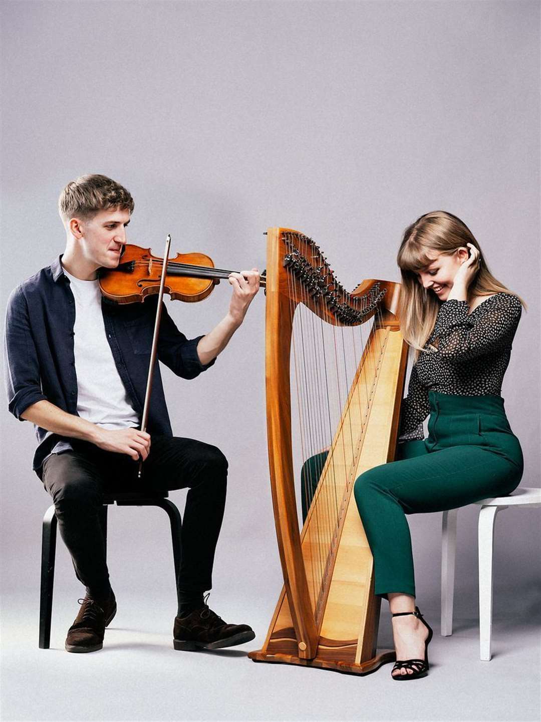 Harp and fiddle duo Rebecca Hill and Charlie Stewart.