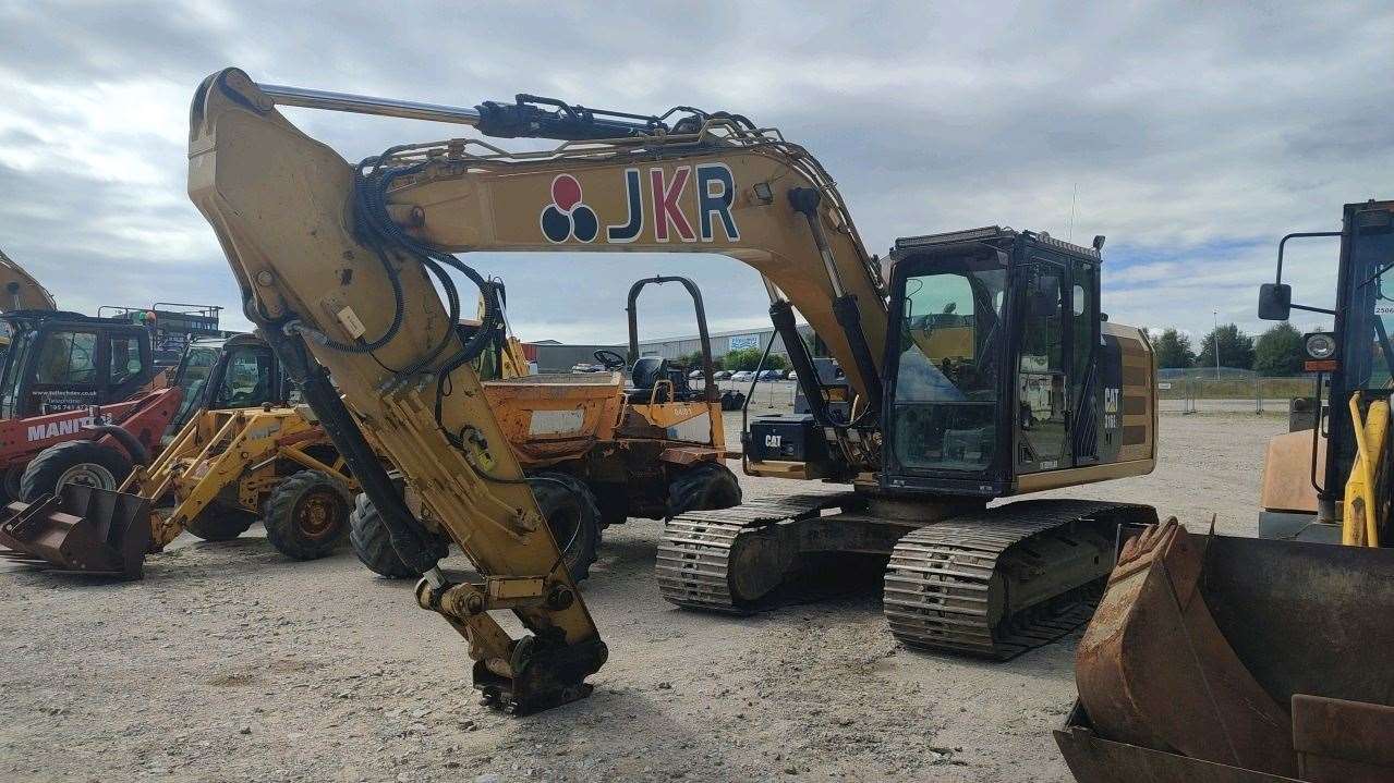 The top selling lot was a 2015 CAT 316EL tracked excavator which sold for £20,000.