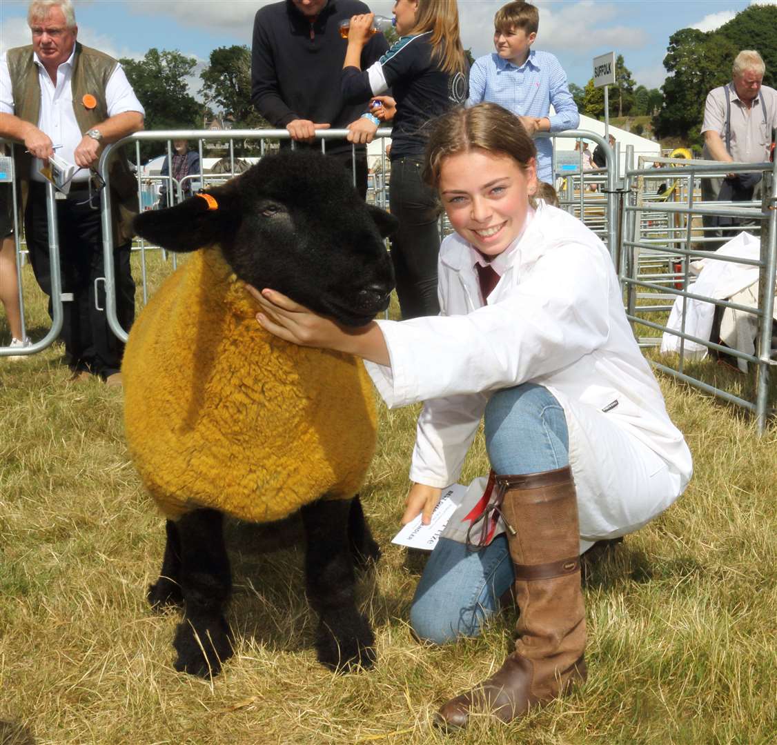 Overall young handler champion Kate Miskelly. Picture:David Porter