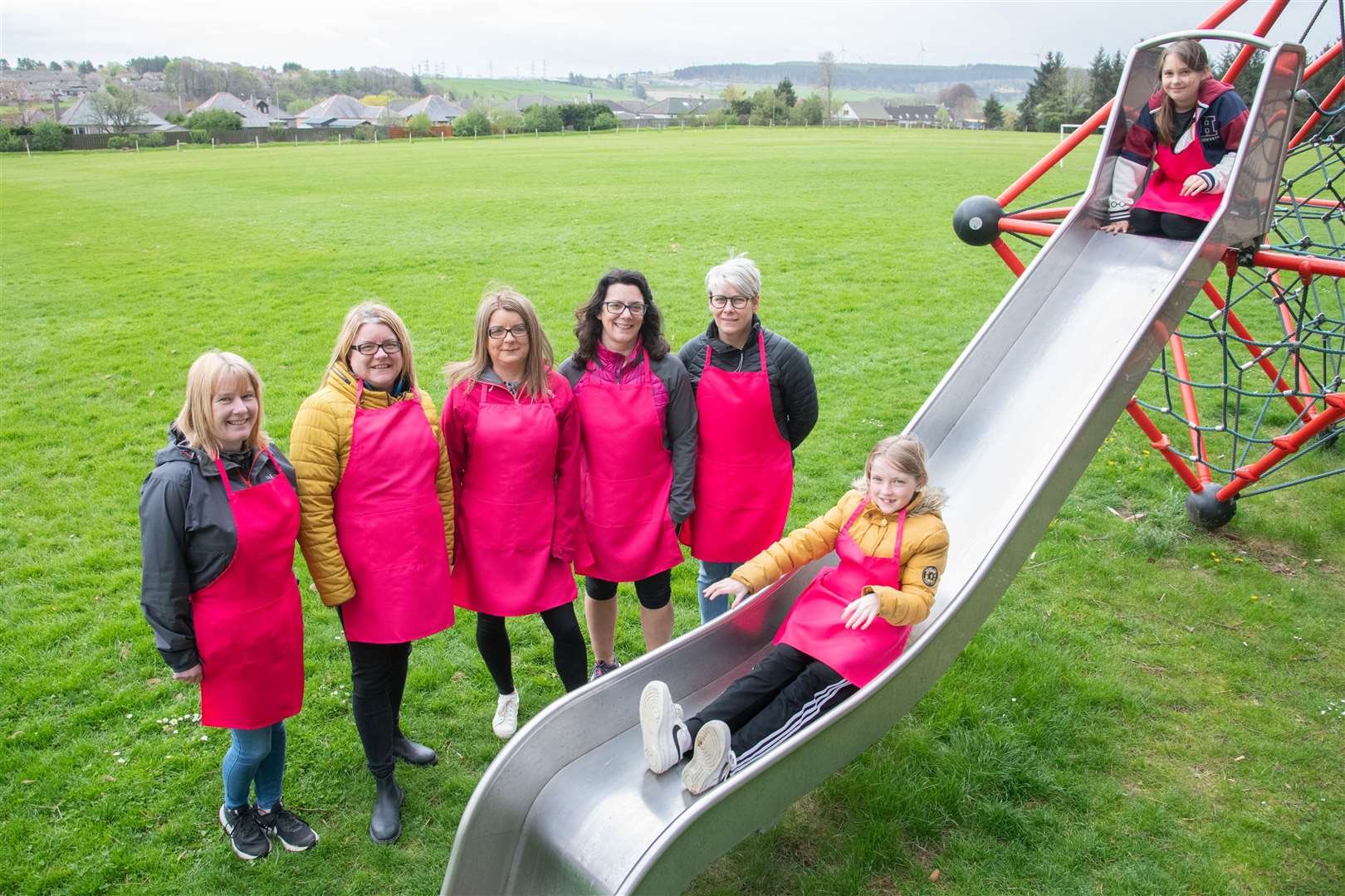 From left; Muggie Milne, Sarah McWilliam, Faye McWilliam, Kathryn Taylor, Lynn Cowie with children Dee Bradley and Jade Cowie...Preview for the returning Fife Keith Park Picnic...Picture: Daniel Forsyth..
