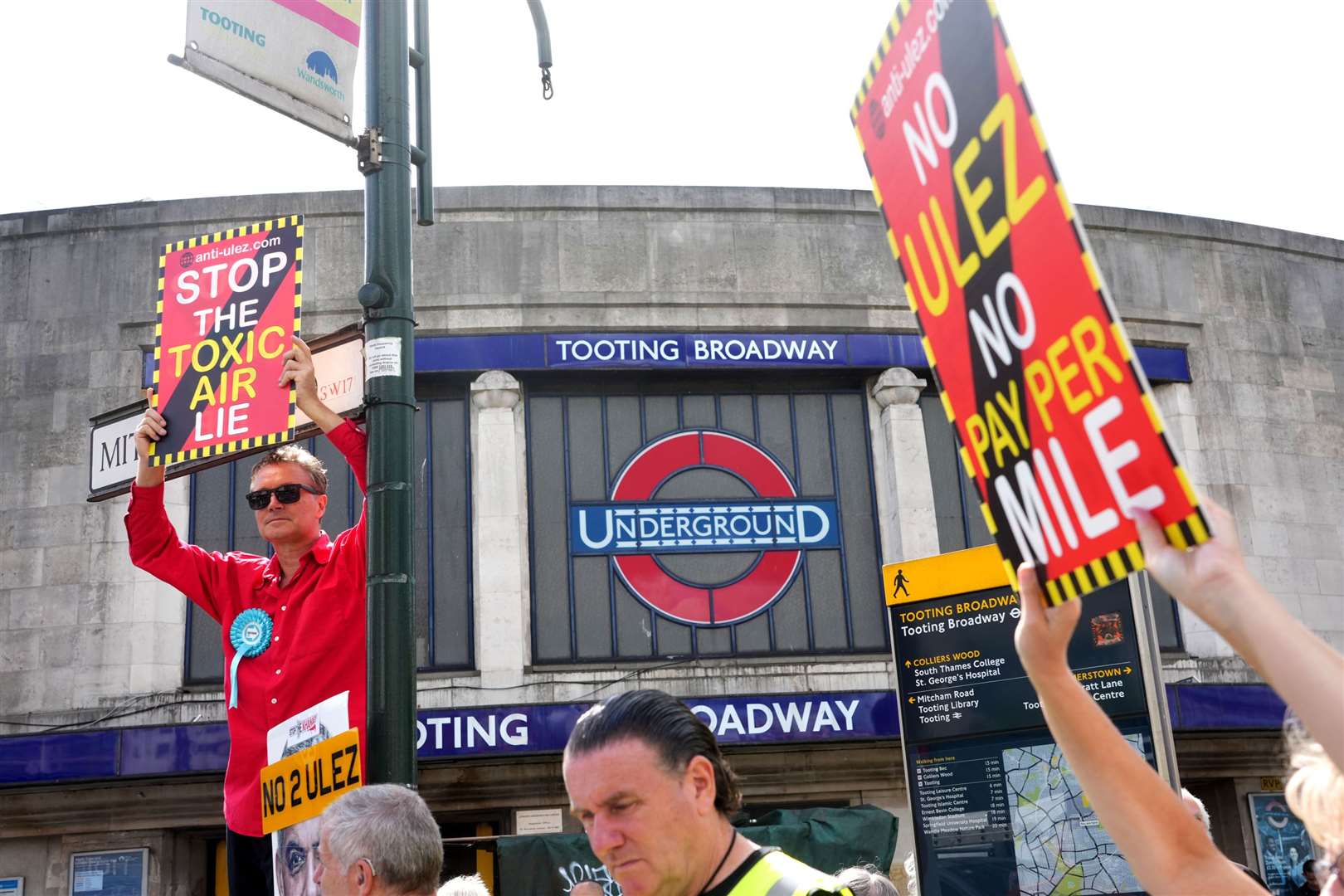 Protesters voice their objections to Ulez (Jeff Moore/PA)