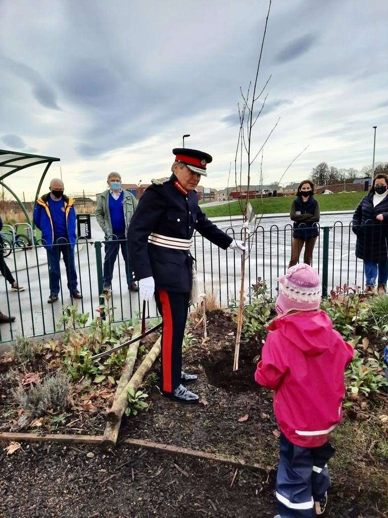 Lord-Lieutenant of Aberdeenshire Alexander Manson helped pupils with the planting.