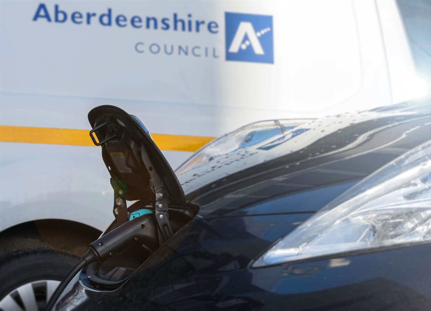 Aberdeenshire Council beat its decarbonisation target for the 2022/23 financial year by more than a thousand tonnes of carbon dioxide equivalent.