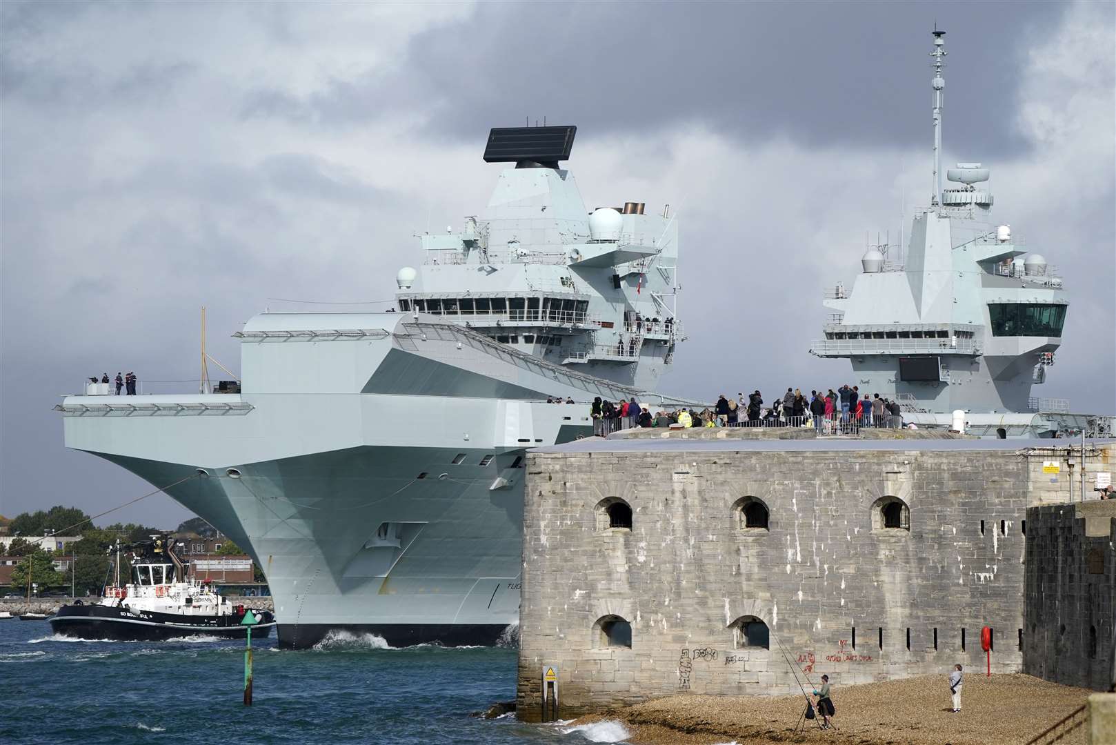 The Royal Navy aircraft carrier and flagship HMS Queen Elizabeth leaves Portsmouth Harbour for the United States, ahead of an autumn on operations and exercises in European waters. Picture date: Wednesday September 7, 2022. (Andrew Matthews/PA Wire)