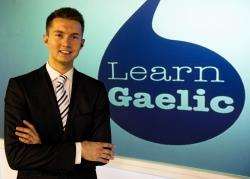 STV weatherman Sean Batty revealed a new Gaelic website