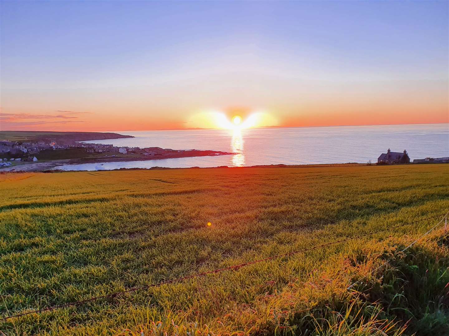 Portsoy's Angel Sunset. Picture by: Stuart Murray