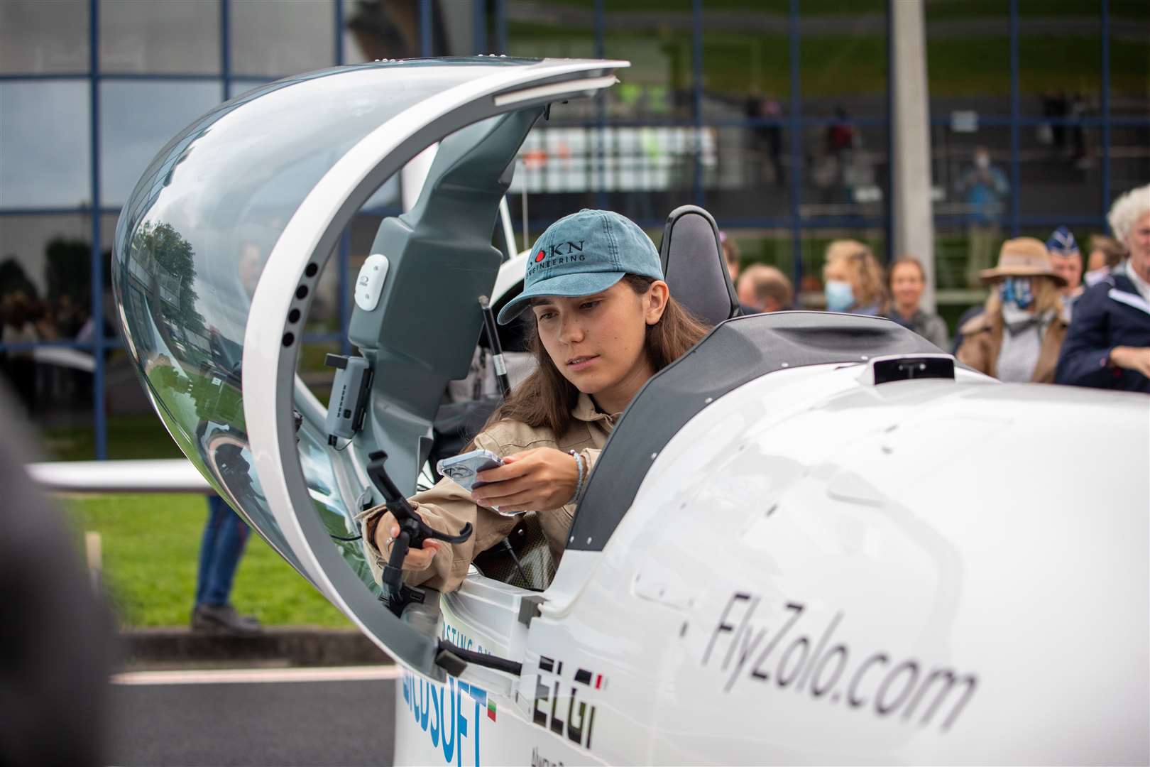 Zara leaving Kortijk-Wevelgem Airport in Belgium which will also act as the finishing point for her attempt.