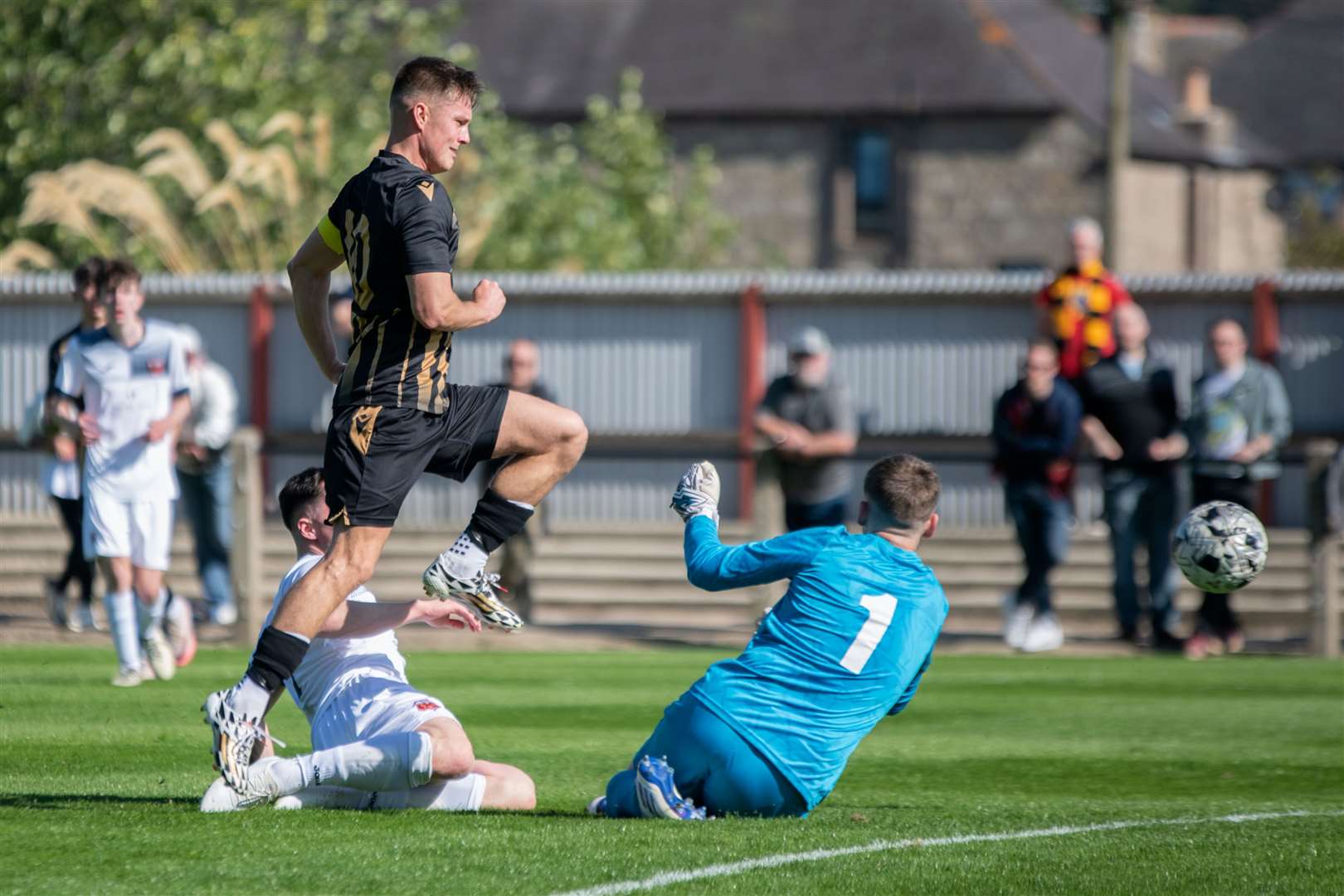 Angus Grant scored a superb goal in Huntly’s 3-1 defeat at Clach. Picture: Daniel Forsyth