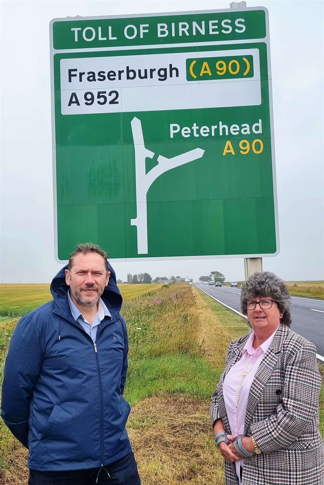 North East MSP Douglas Lumsden and Councillor Gillian Owen at the A90 Toll of Birness.