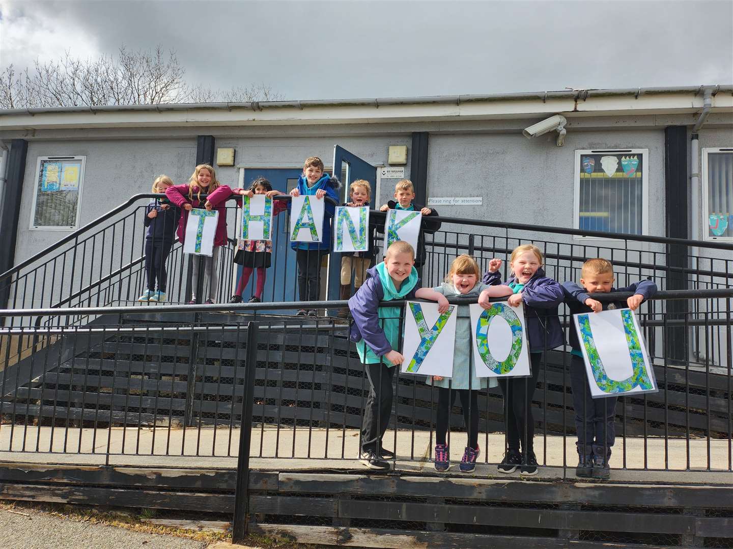 Largue pupils showing their appreciation for the community's support of their campaign.