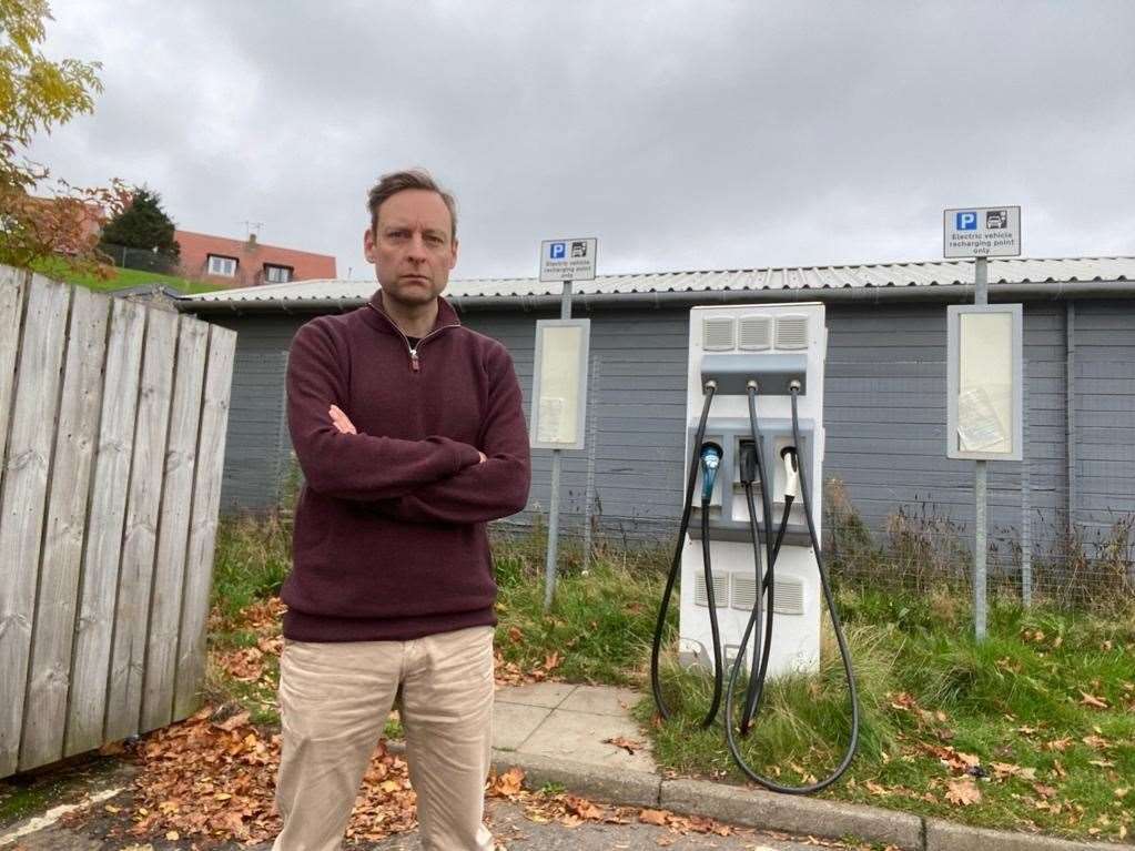 MSP Liam Kerr has voiced concerns about the condition of electric vehicle charging points.