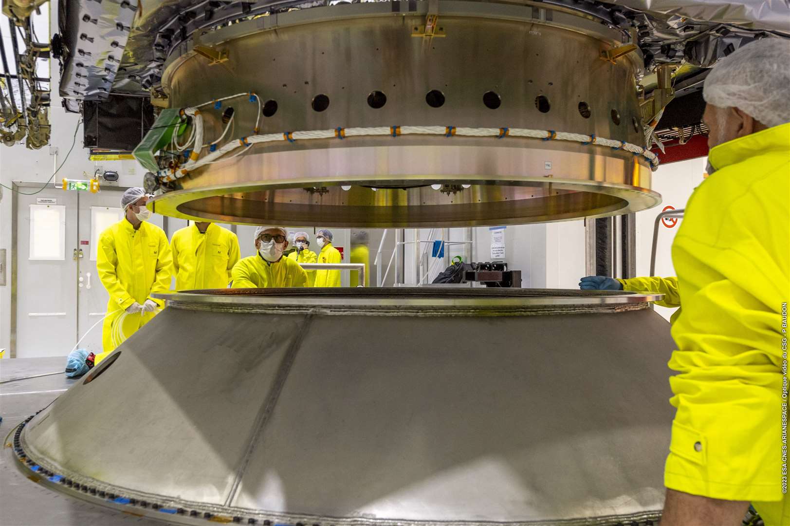 Juice spacecraft being prepared for launch (ESA/CNES/Arianespace)