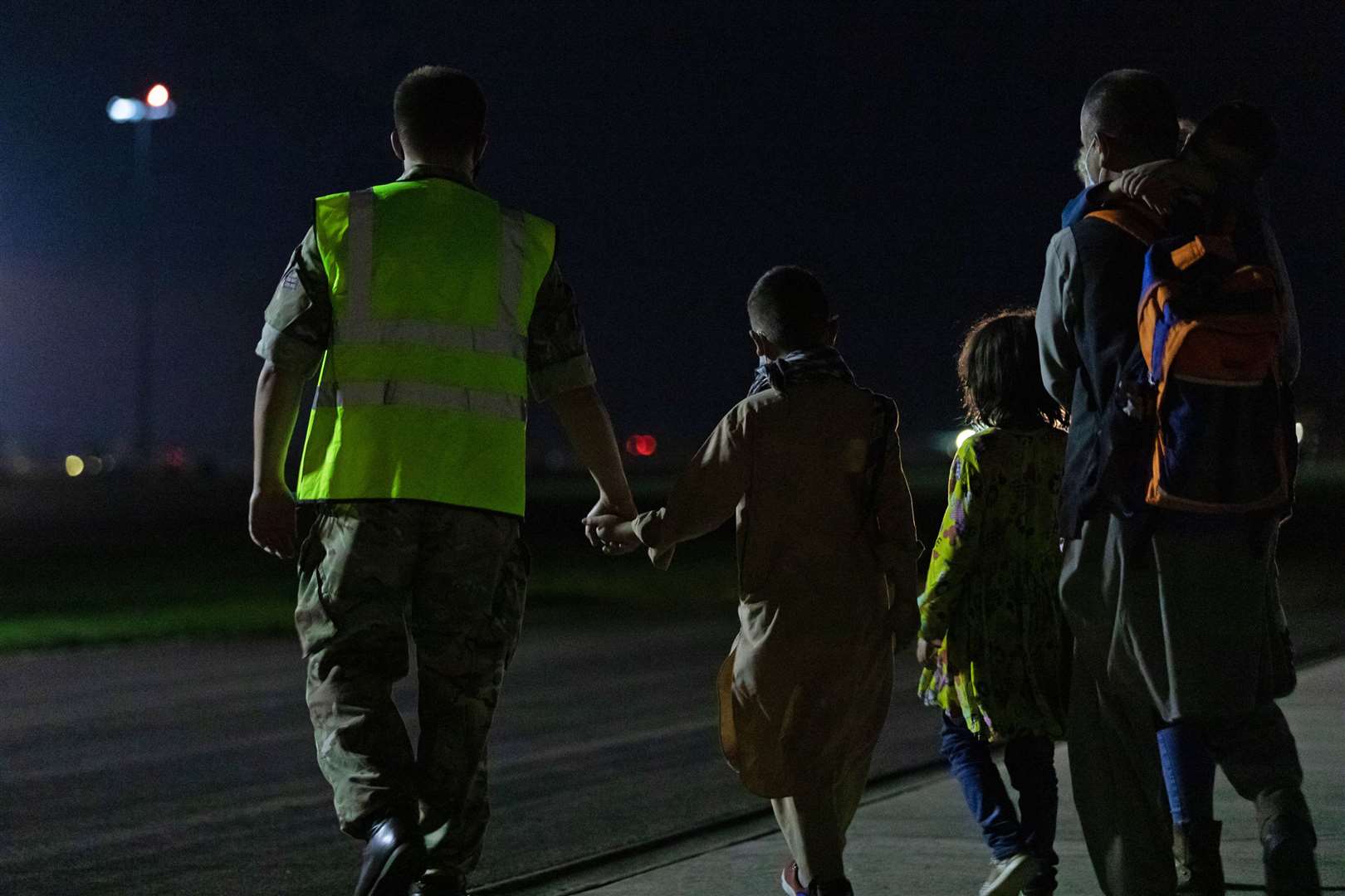 Arrivals at RAF Brize Norton who have been evacuated from Afghanistan (Cpl Will Drummee RAF/MOD/Crown copyright)