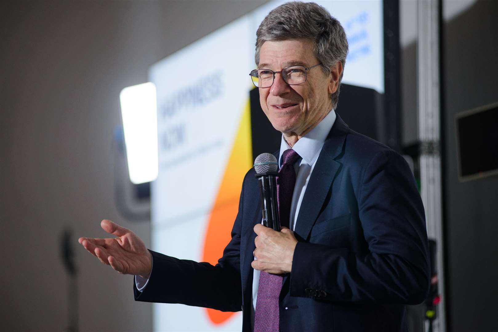 Profesor Jeffrey Sachs will give lecture online. Photo: Nesterenko Maksym