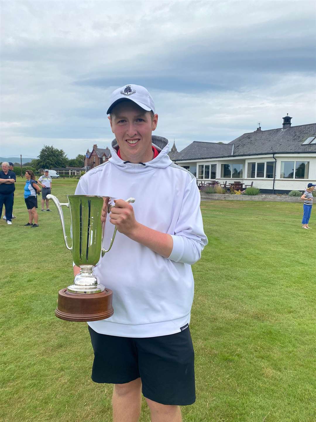 Kemnay’s Fraser Laird won the Scottish Boys’ Amateur Championship.