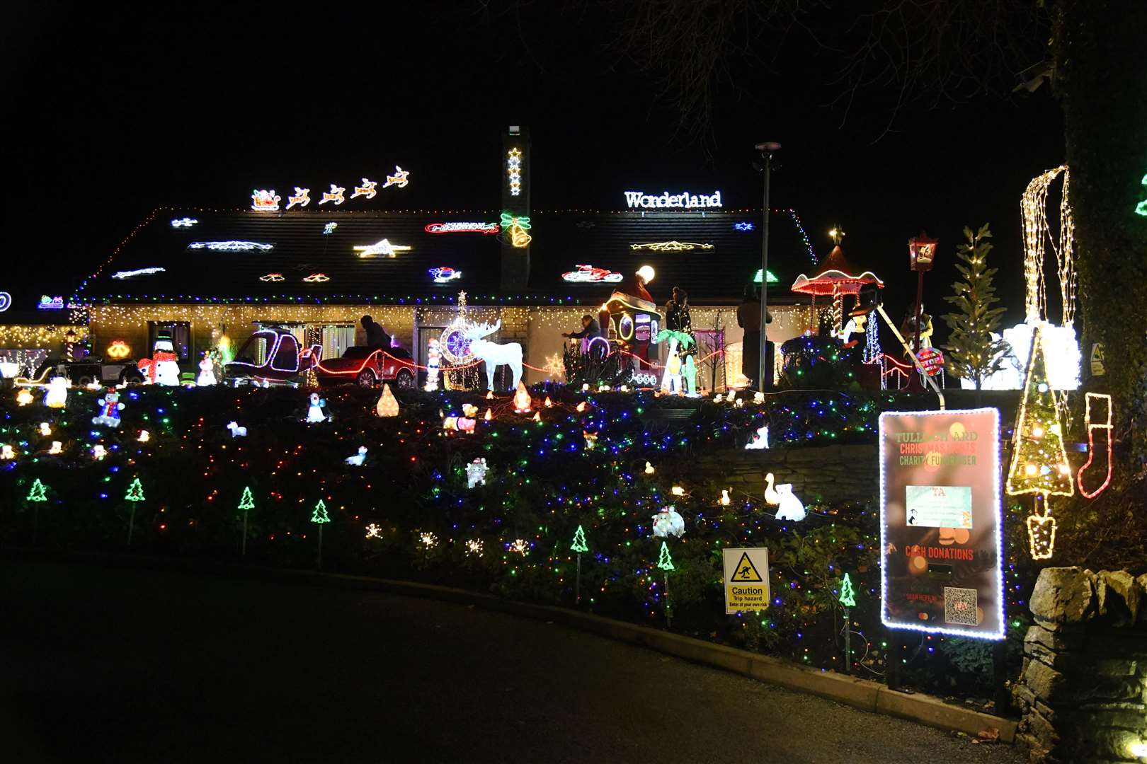 Callum Stuart's house in Keith all decked out with decorations...Picture: Beth Taylor.