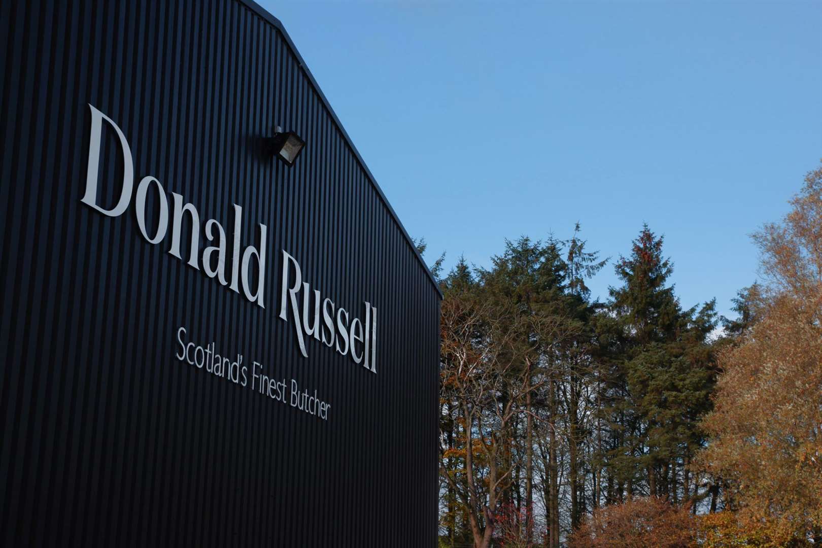 Butchery firm Donald Russell has been recognised for its customer service.