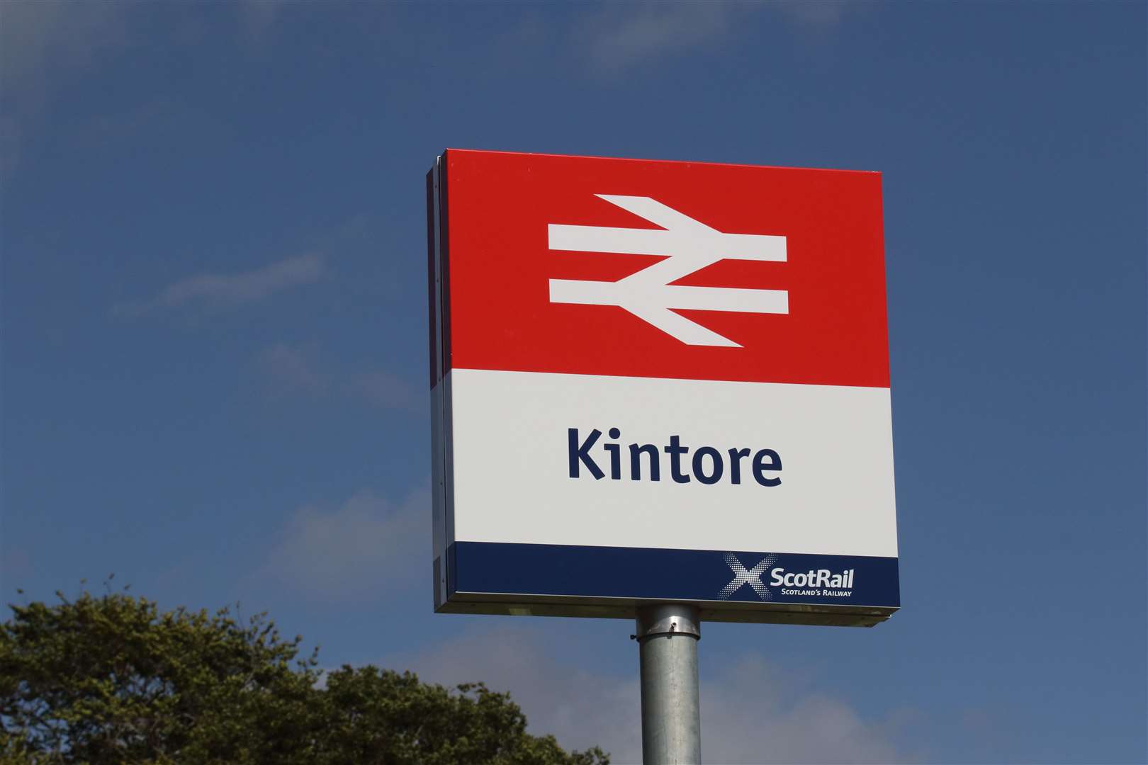 Kintore Train Station