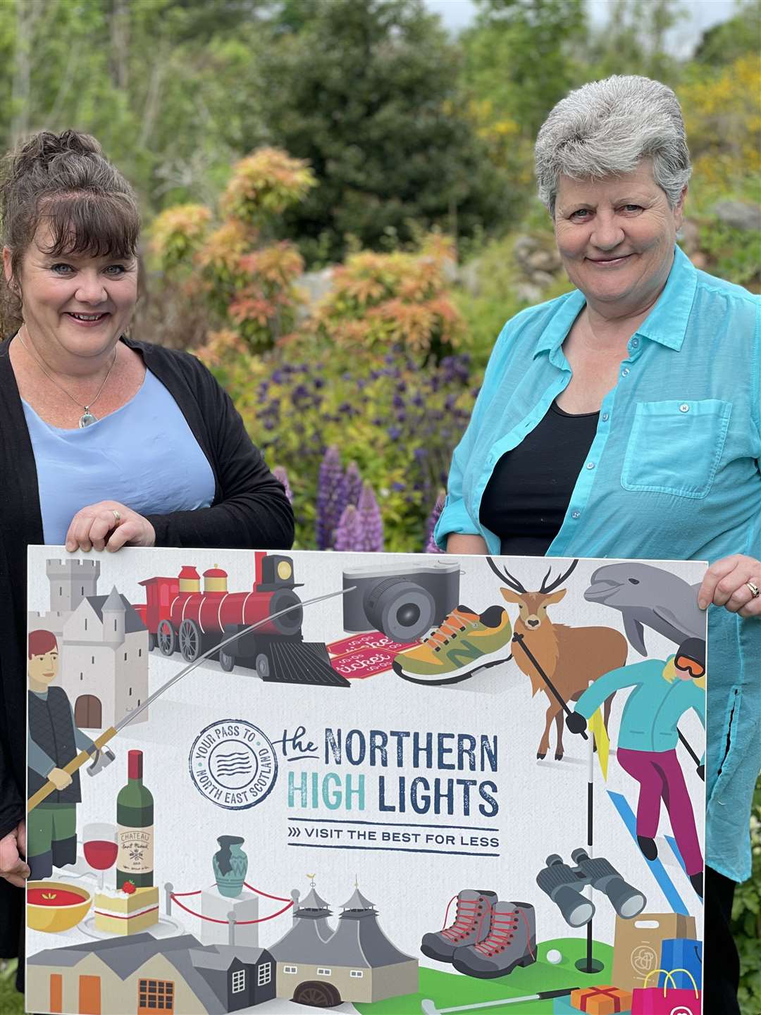 Sarah Harker and Moira Gash of DeeTour with the Northern HighLights Pass.