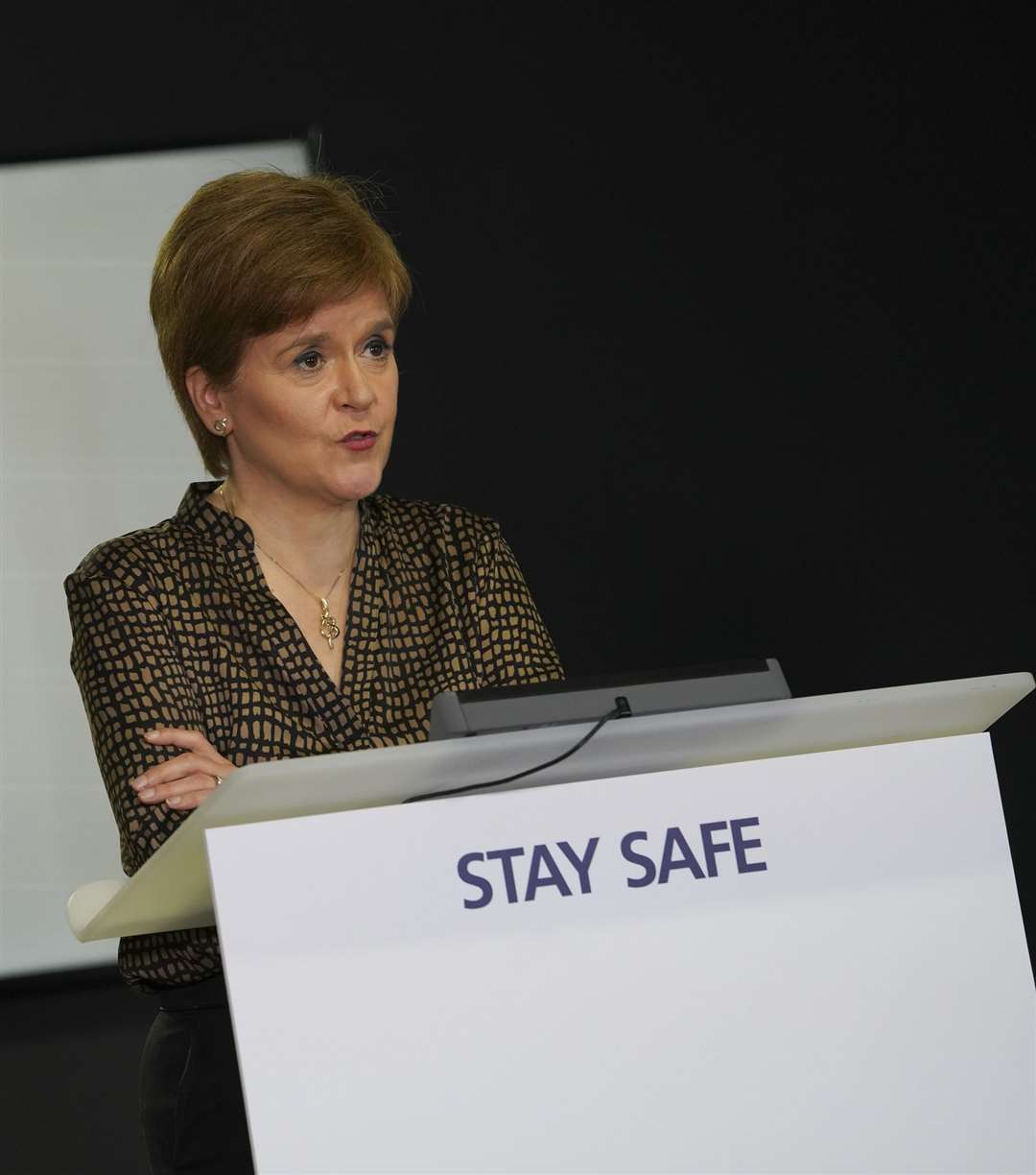 First Minister Nicoal Sturgeon updated rules on face coverings.