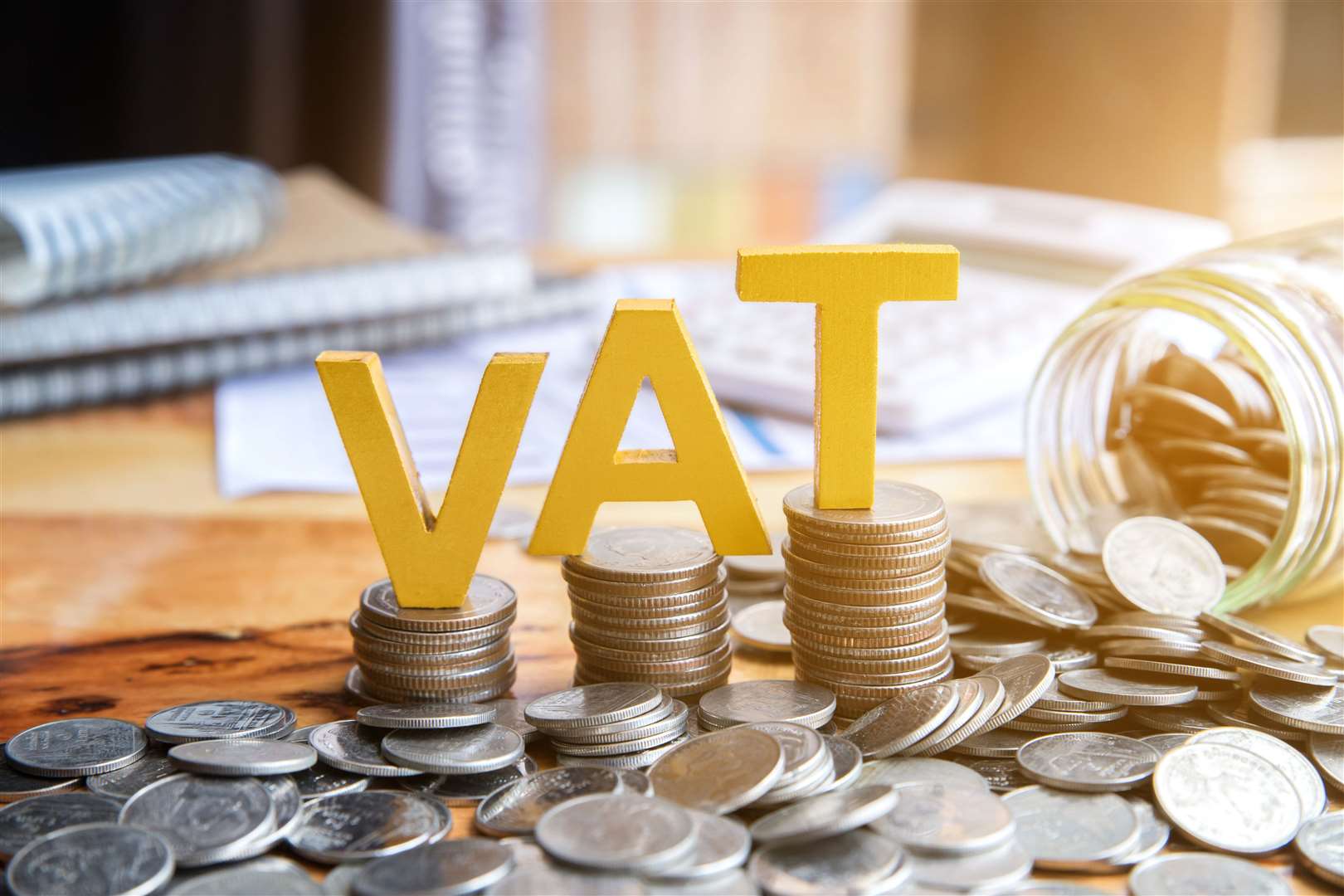 Gordon MP Richard Thomson has given his backing to calls for a reduction in the rate of VAT for the hospitality sector.
