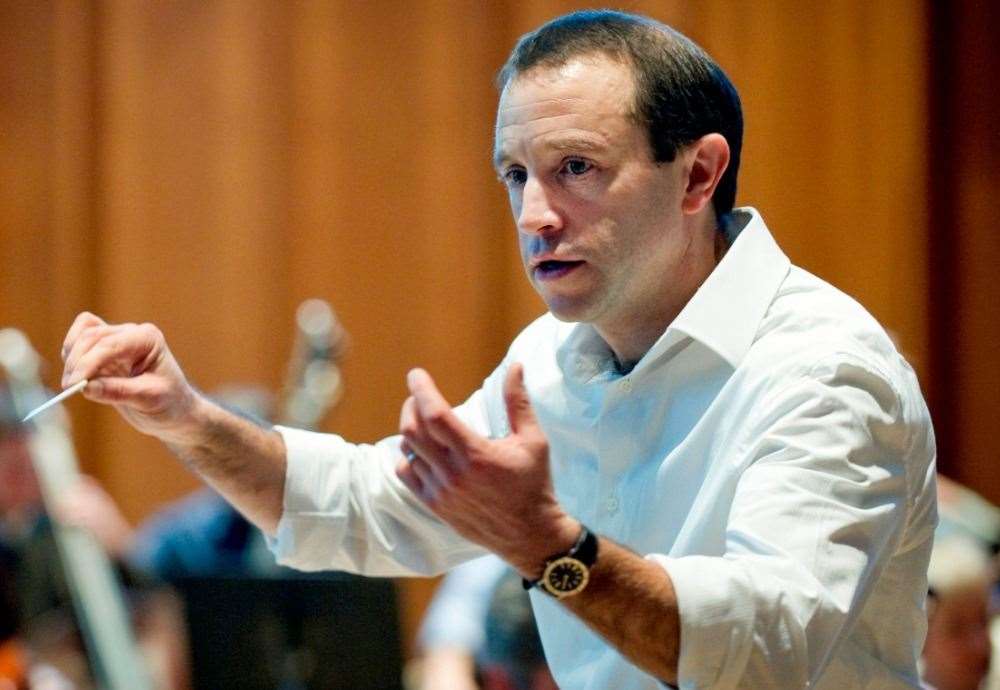 Mark Wigglesworth will be conducting the SCO's performance of Beethoven's Fifth.