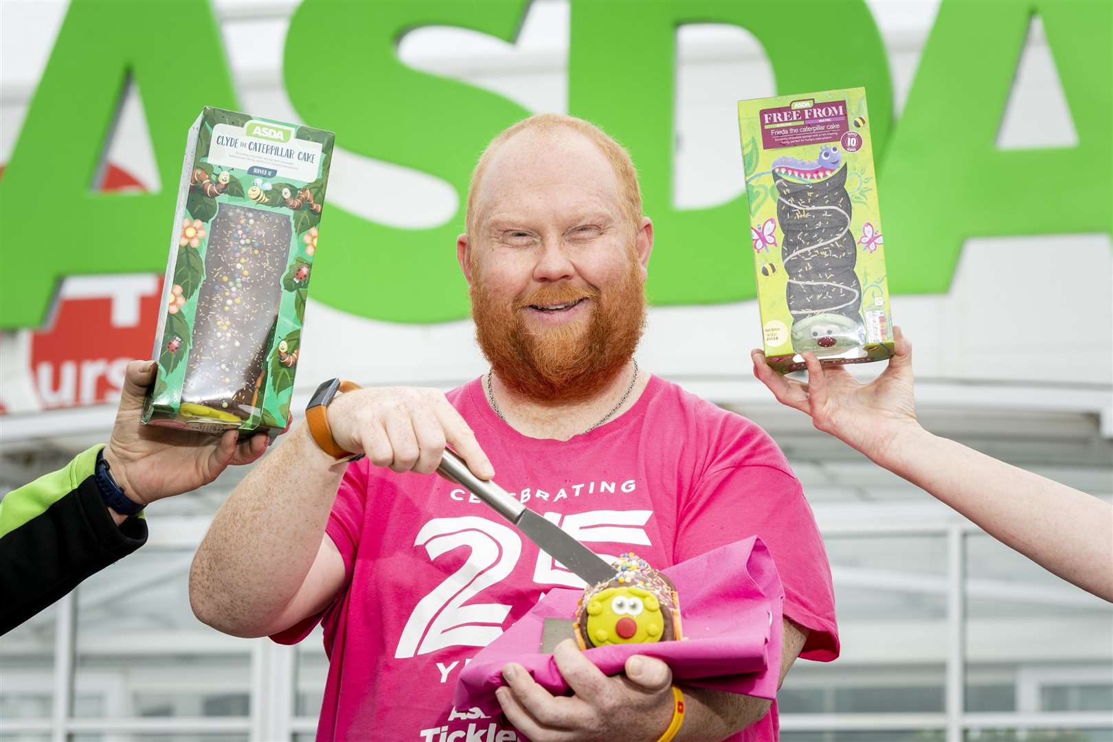 Supporting the campaign is Asda Community Champion at the Chesser store in Edinburgh, Gary Anderson.