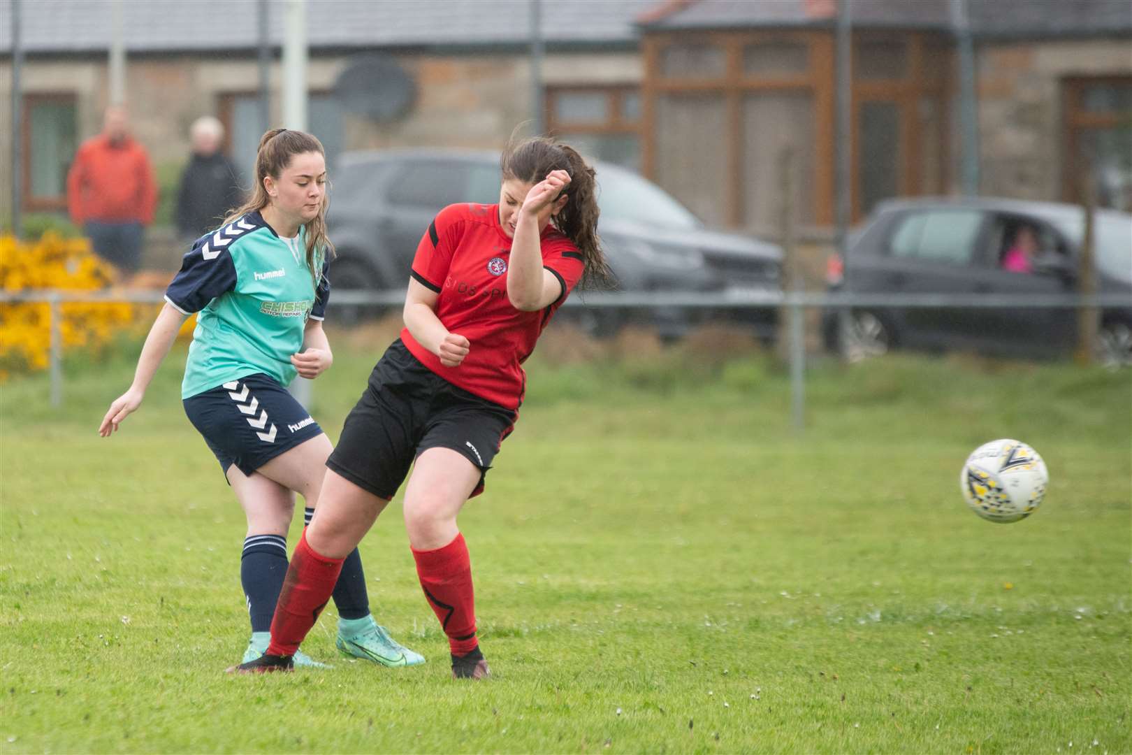 Lori Lappin (left) bagged a hat-trick against Clach. Picture: Daniel Forsyth