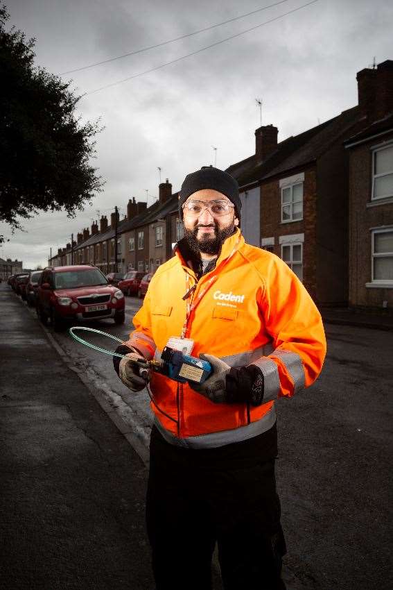 Mo Dawood with his gas detection monitor. (Cadent/PA)