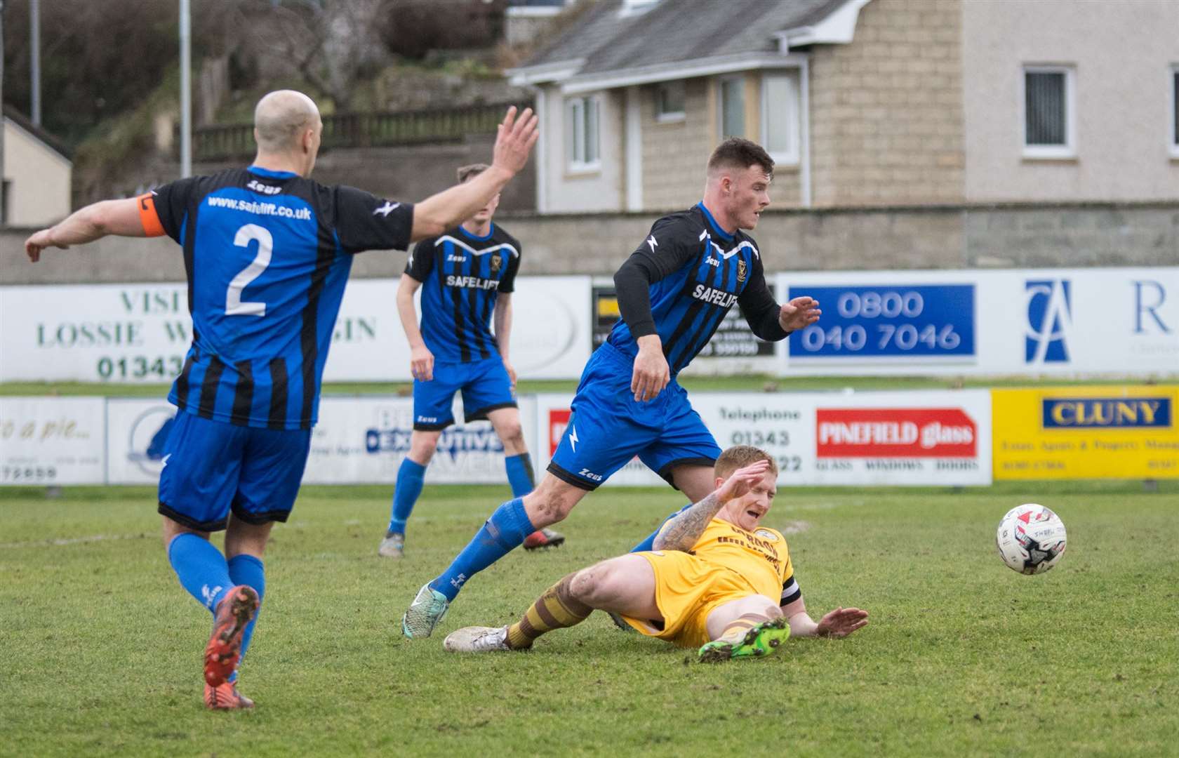 Bradley Manson wins the ball for Huntly. Picture: Becky Saunderson.