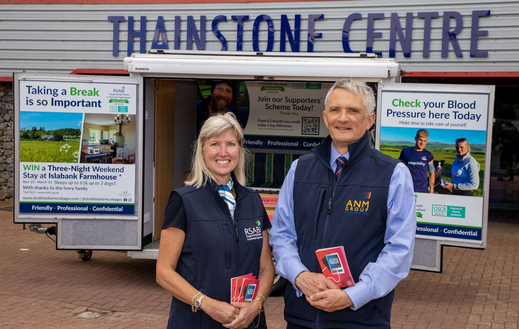 RSABI vice-chairwoman Jane Mitchell and ANM Group chief executive Grant Rogerson with the Health Hut.