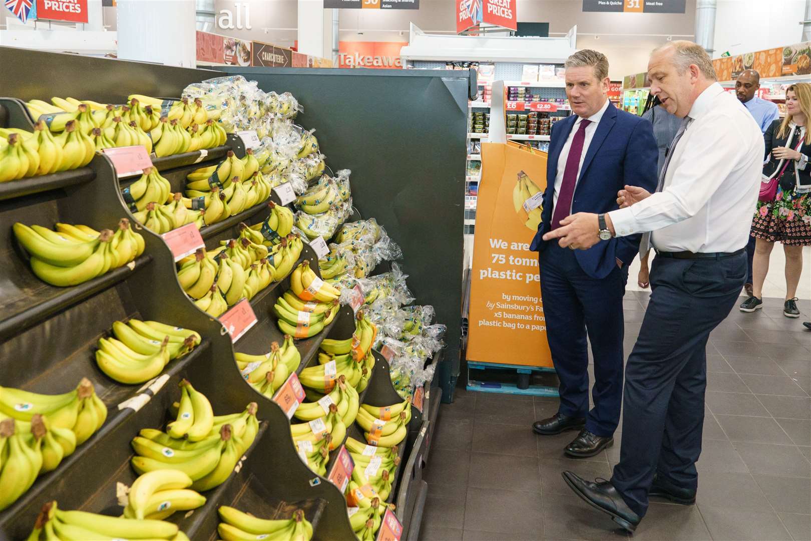 Sainsbury’s chief executive officer Simon Roberts (right) with Labour Party leader Sir Keir Starmer in May (Dominic Lipinski/PA)