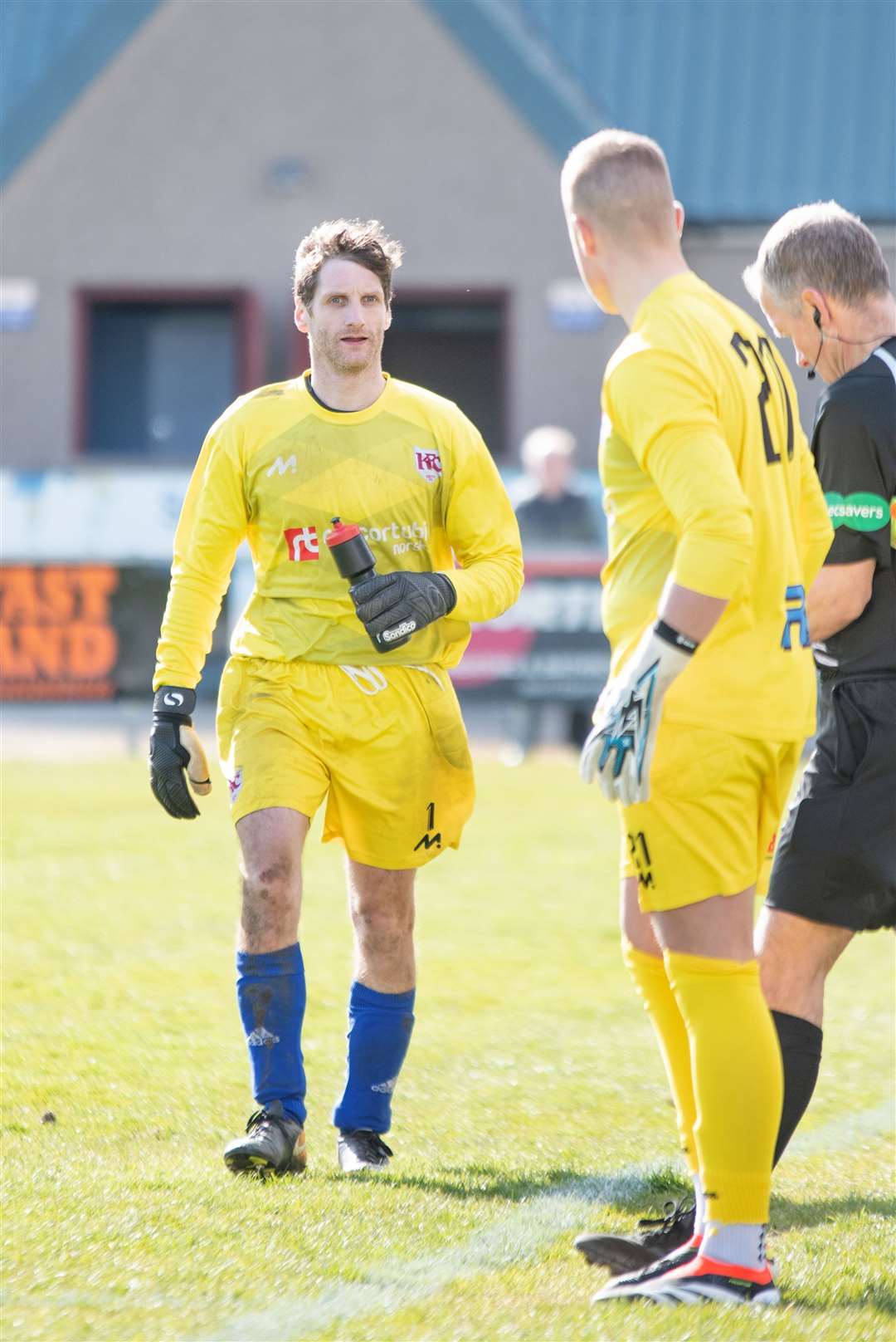 Veteran keeper Darren 'Mini' McConnachie is replaced by Connor Macleod.Picture: Daniel Forsyth.