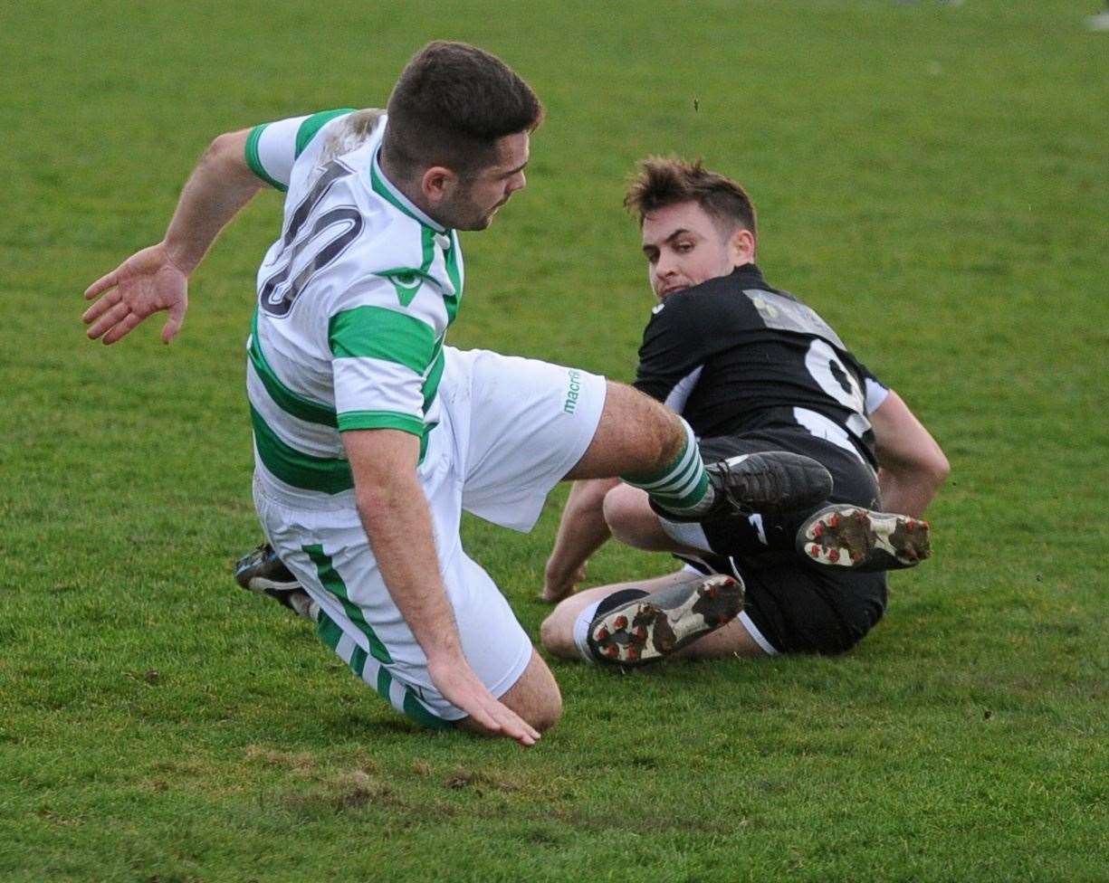 Fraserburgh and Buckie Thistle do battle at Bellslea.