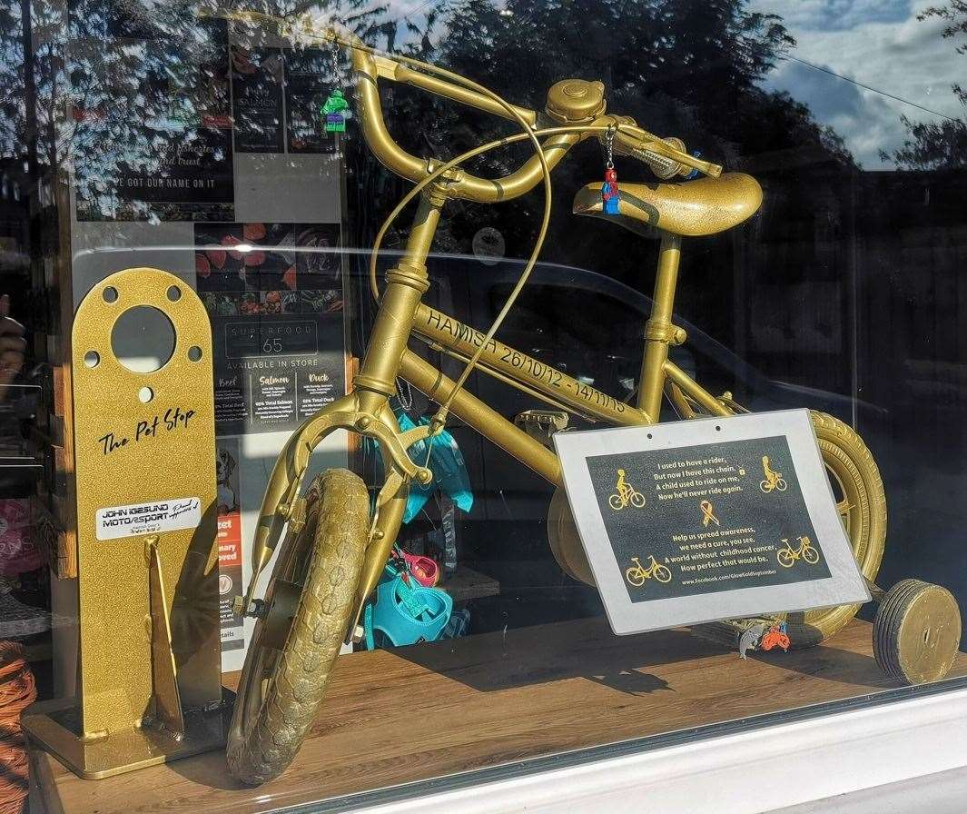 The Pet Stop Grampian is hosting the gold bike in memory of Hamish Dear.