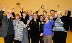 Sonya Warren (centre) celebrates with SNP supporters. Photo by Lyn MacDonald.