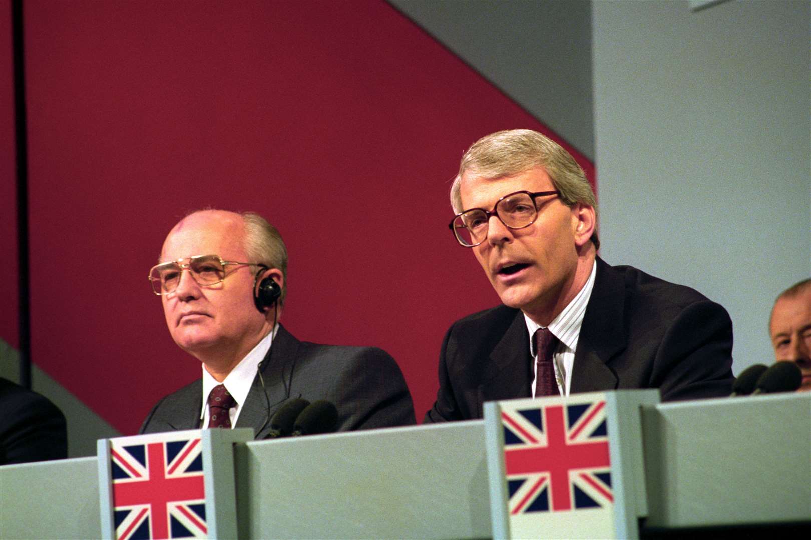 Mikhail Gorbachev and then prime minister John Major (Rebecca Naden/PA)